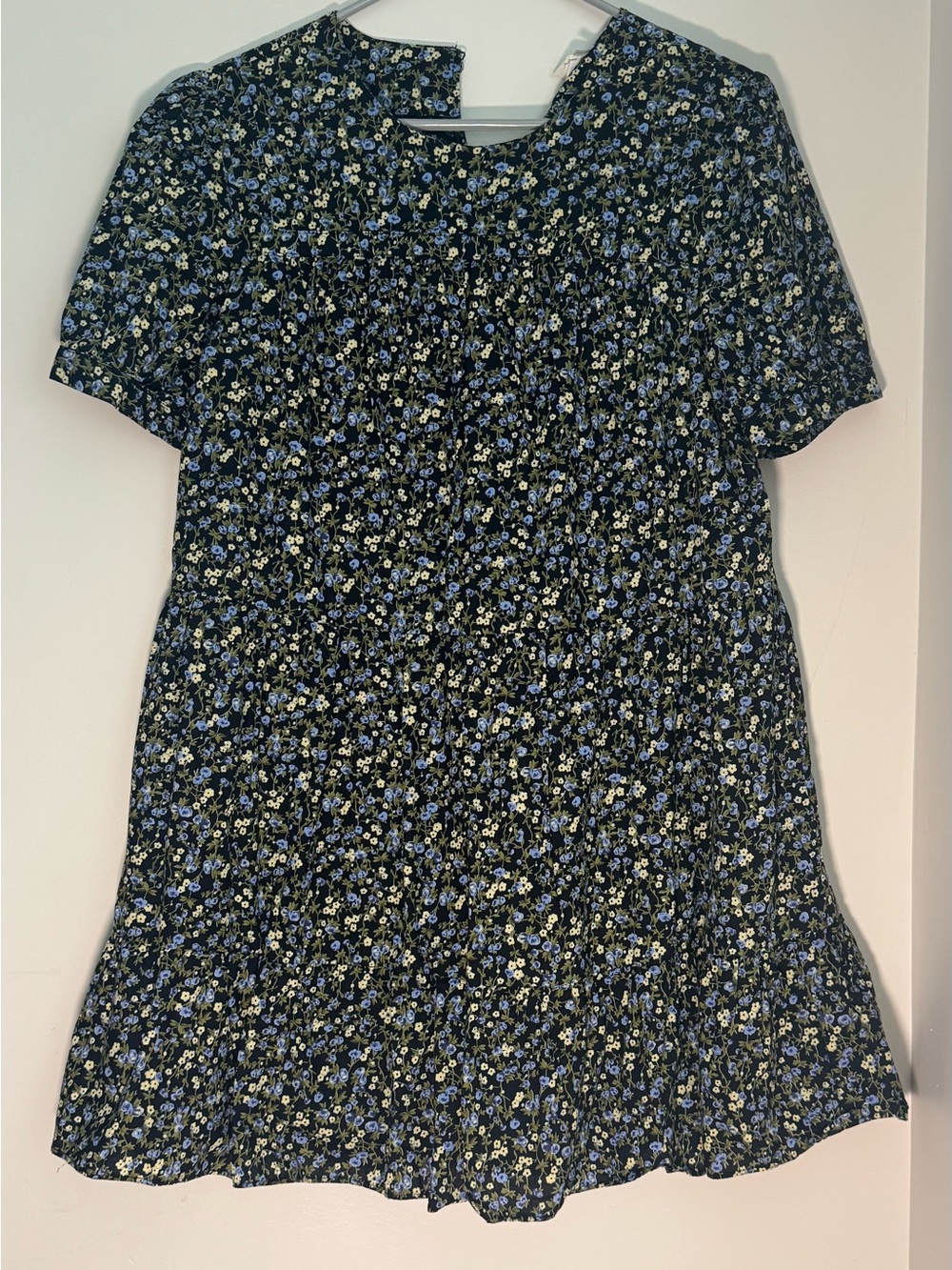TUCKERNUCK × HYACINTH
HOUSE | Black Floral Quinn Dress
